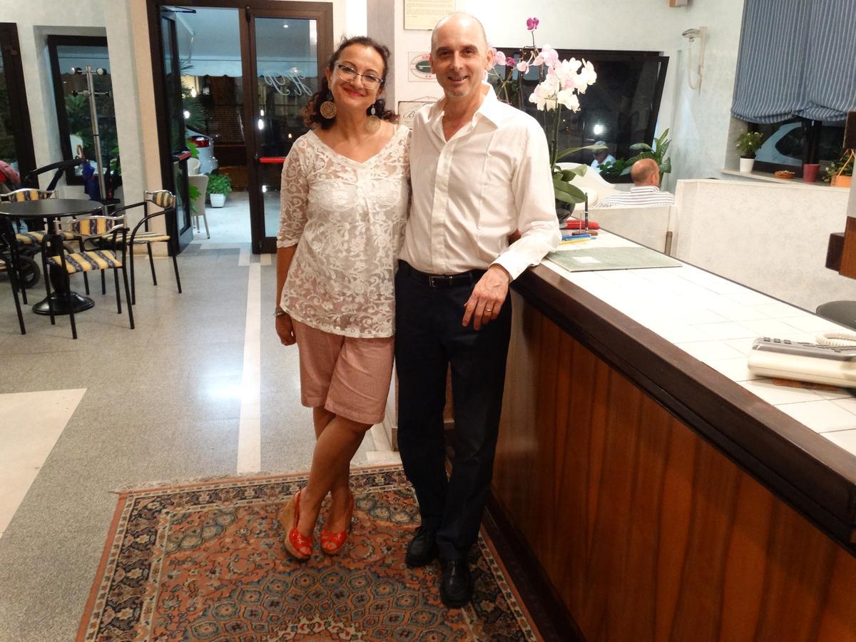 Hotel La Pineta Riccione Eksteriør billede